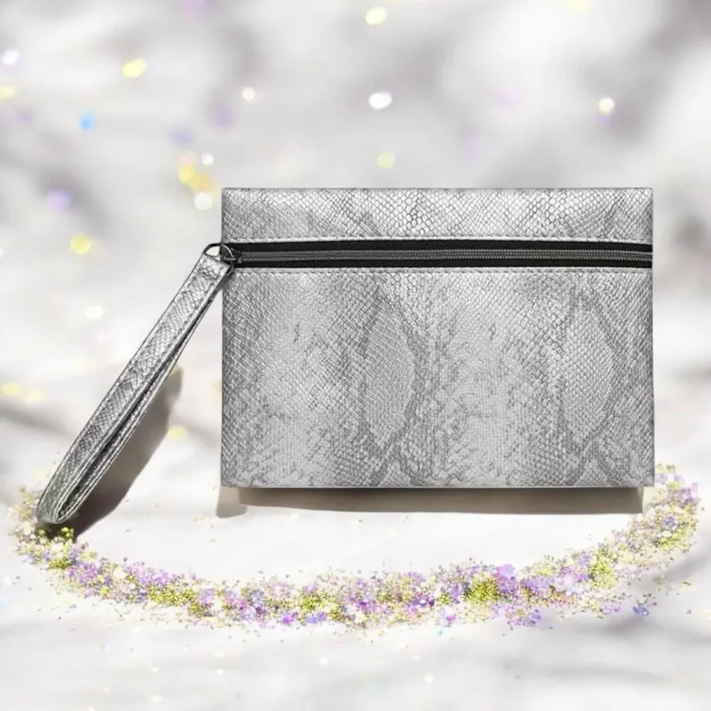 NOVEMBER 2024 Ipsy Glam Bag NWOB 5x7” - Bag only